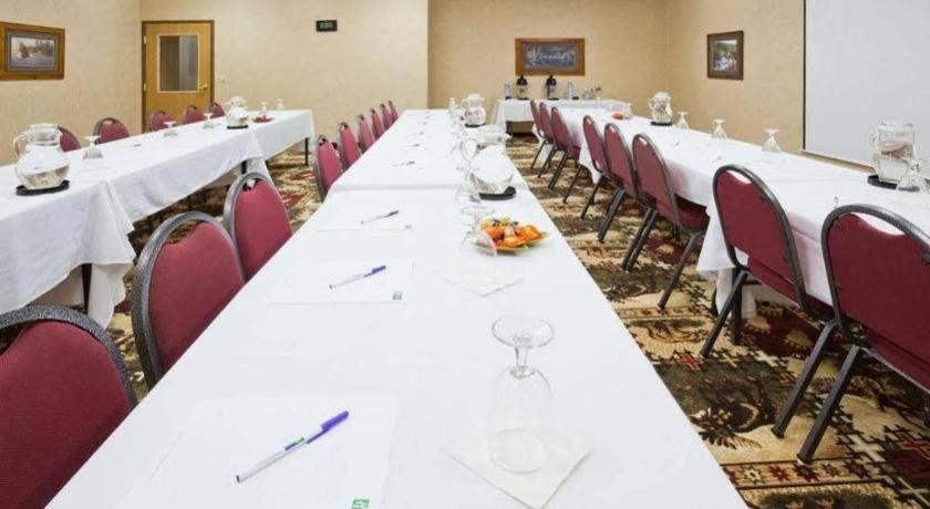 Holiday Inn Express Munising-Lakeview Hotel By Ihg Exterior foto